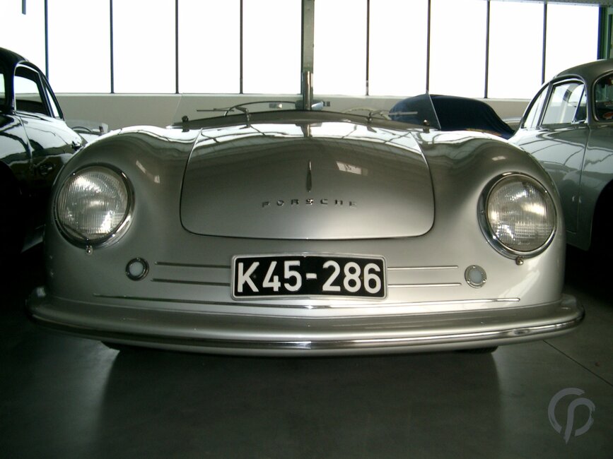 Porsche 356/1 Roadster in der Frontansicht