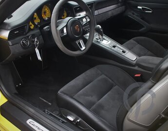 Carrera GTS (991)